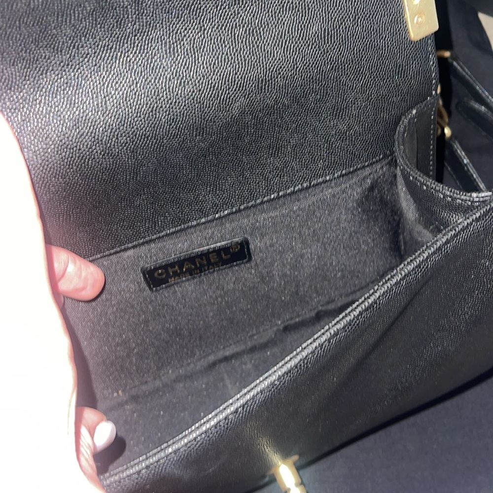 Chanel - Picture 7 of 7